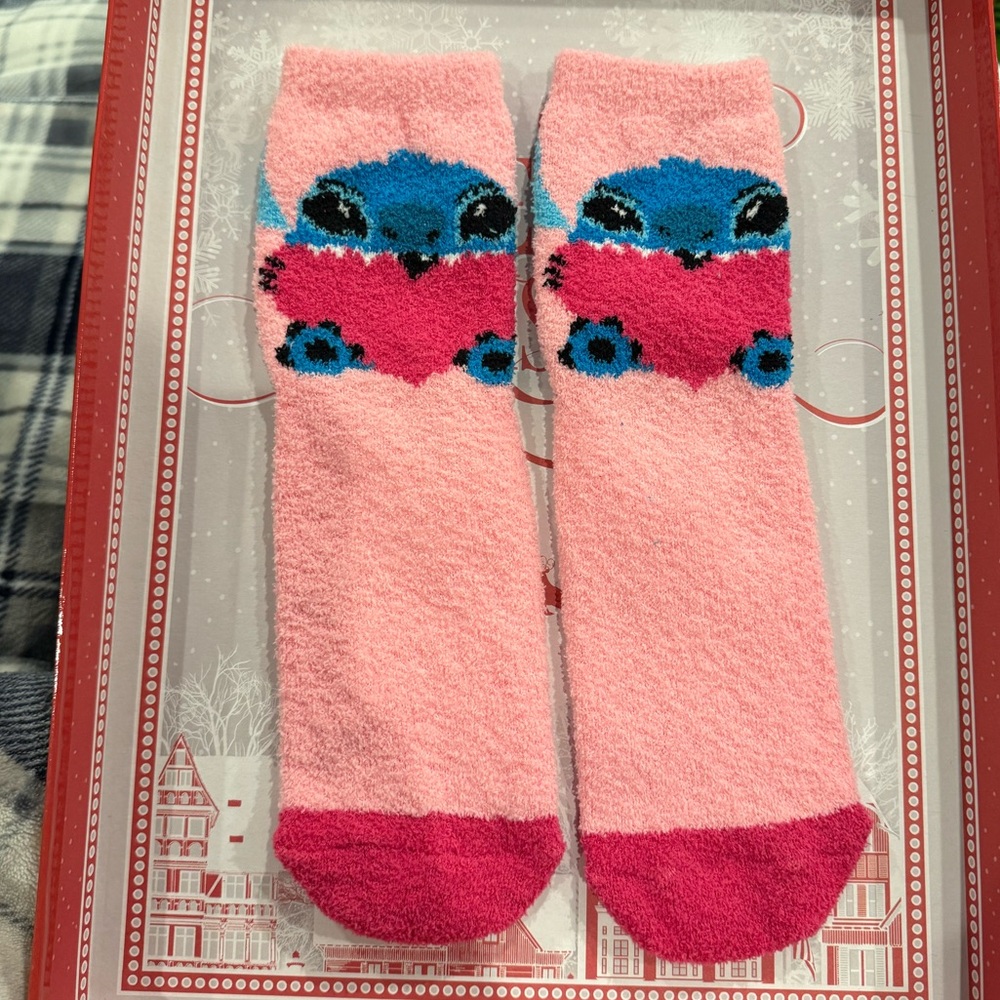 Disney’s Stitch Valentines Day Fuzzy Socks (Brand New)